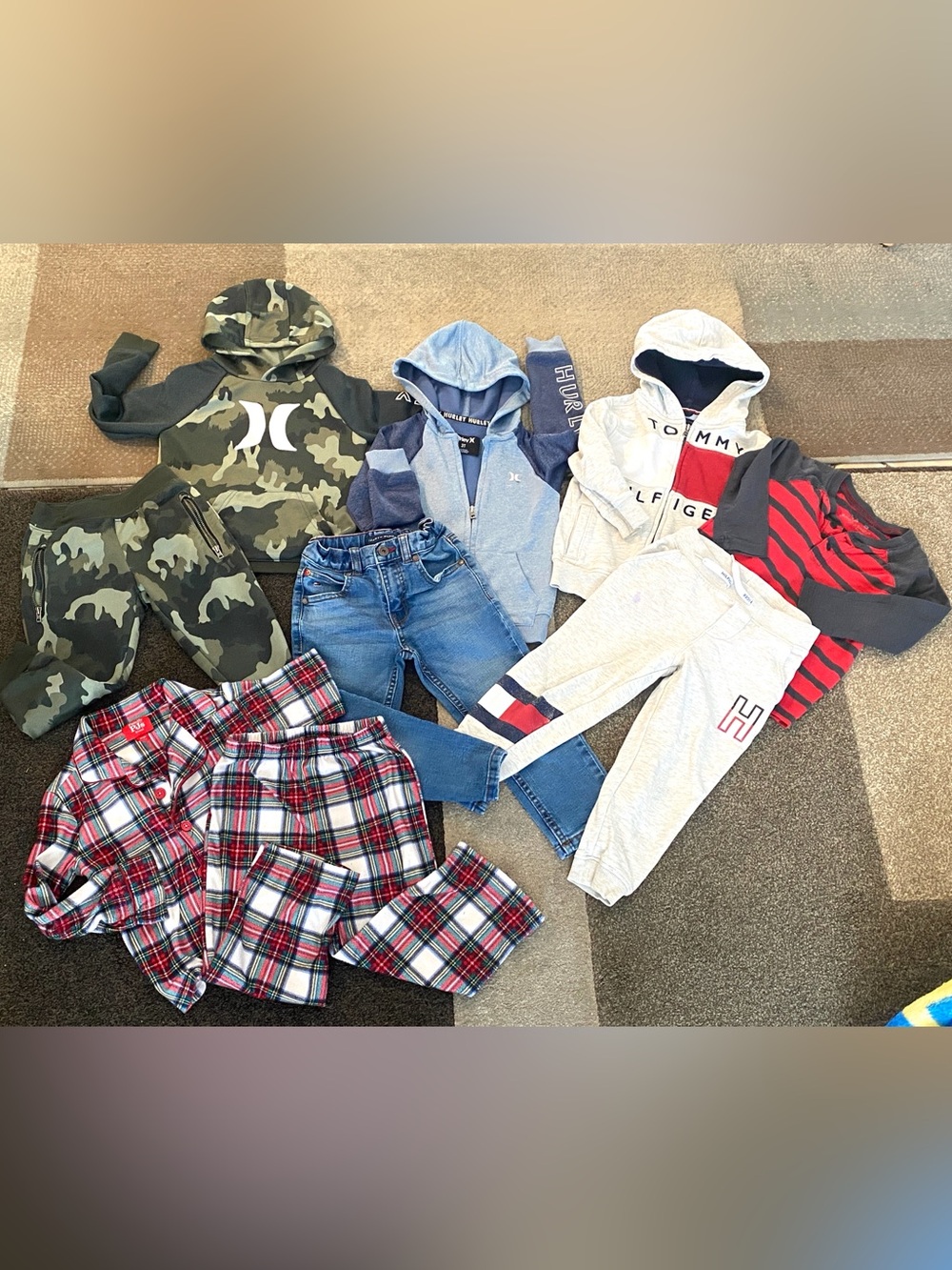 Boys Hurley Macys Tommy Hilfiger bundle 9 pieces 3T